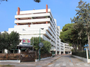 Apartment Luna Residence 3-1 by Interhome Lignano Pineta